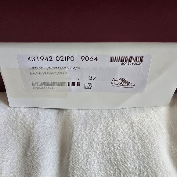 Size 7 - Gucci Ace Embroidered Bee Womens, NEW with box and shoe bags - Picture 7 of 7